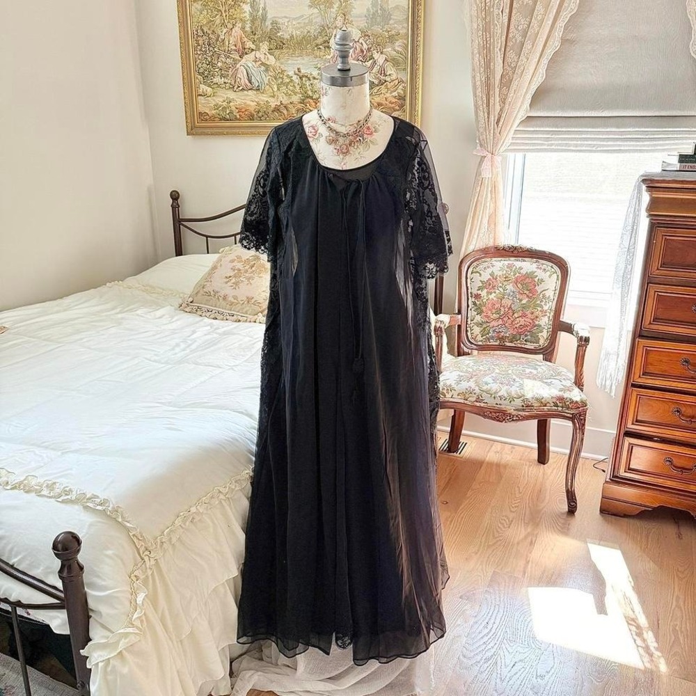 70s black lace peignoir set Shadowline size small